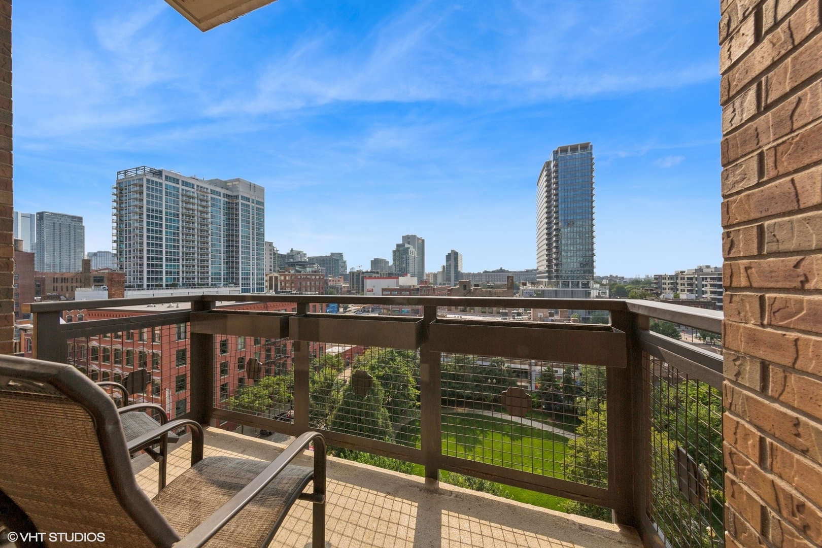 849 N Franklin Street Unit: 722