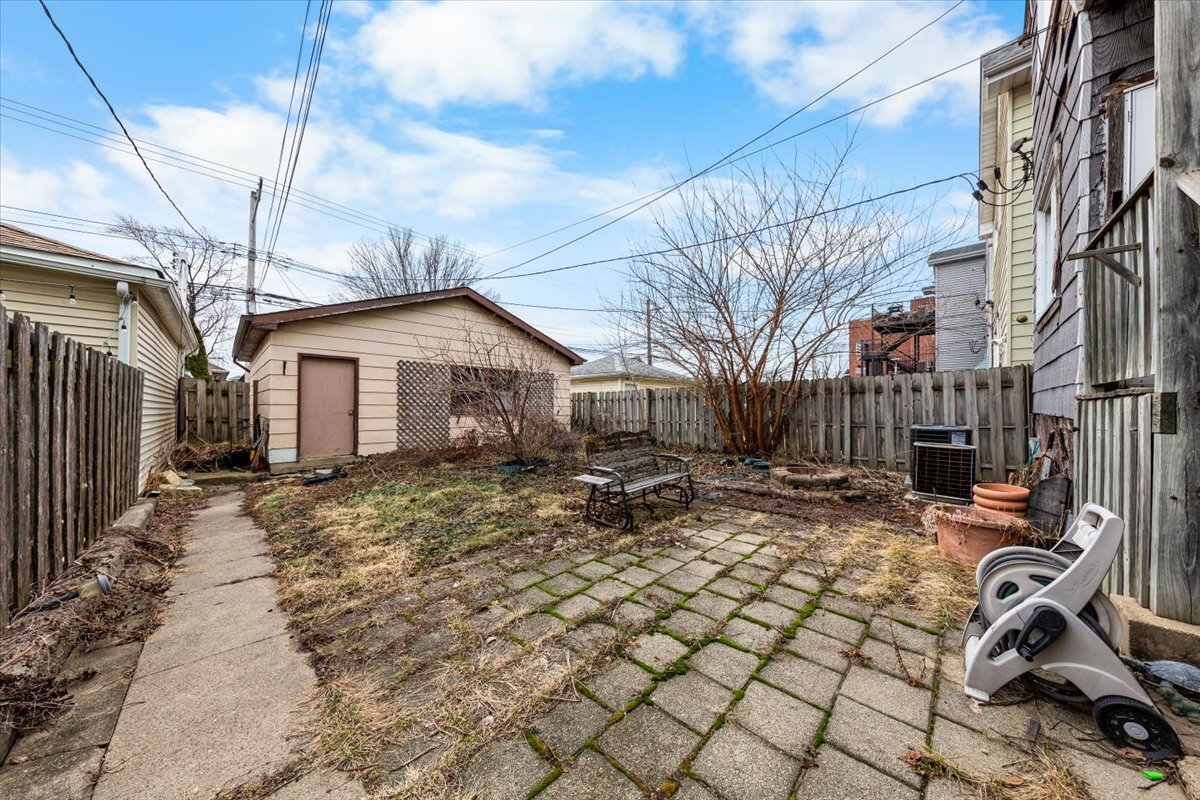 5021 W Irving Park Road