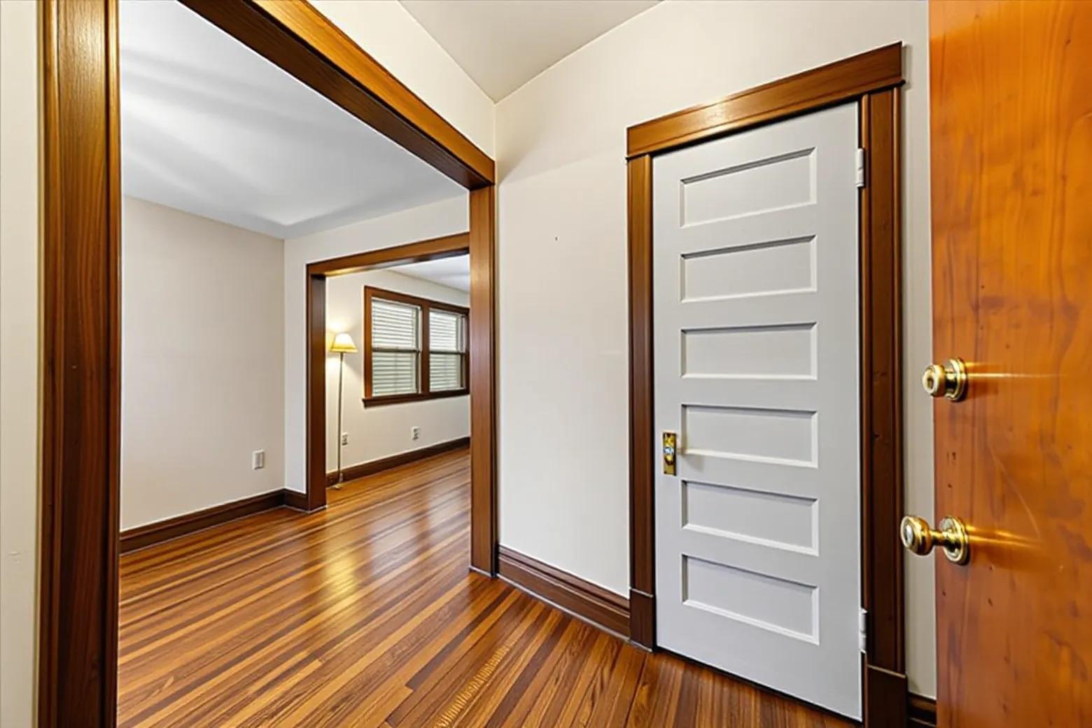 5021 W Irving Park Road