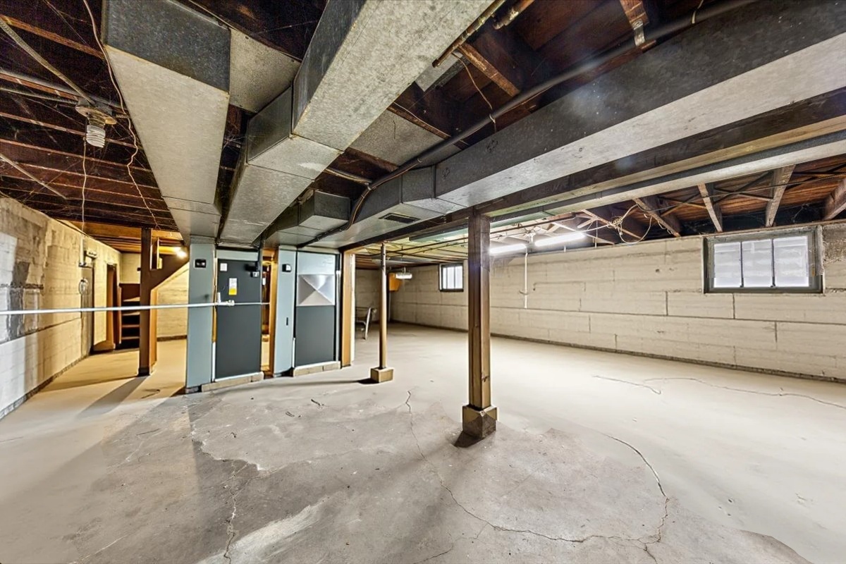 5021 W Irving Park Road