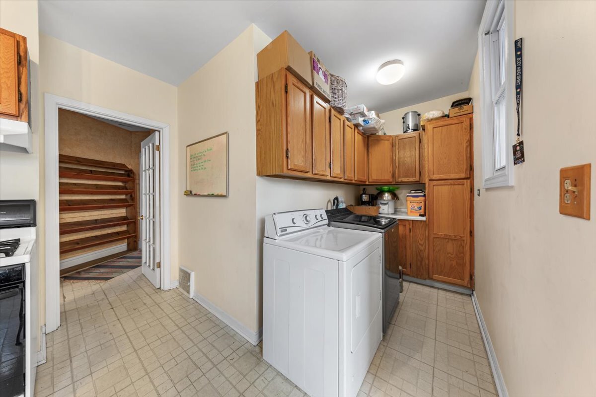 5021 W Irving Park Road