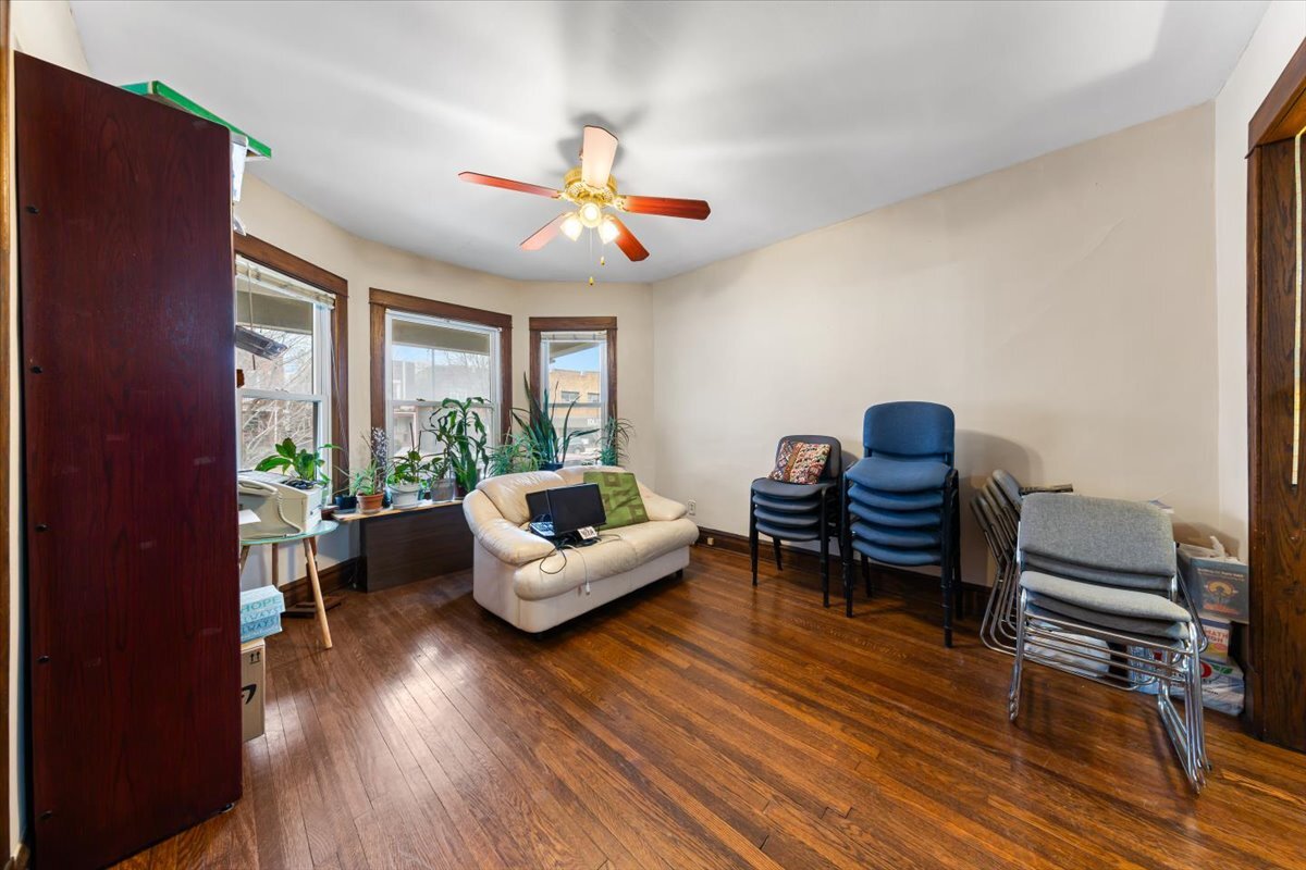 5021 W Irving Park Road