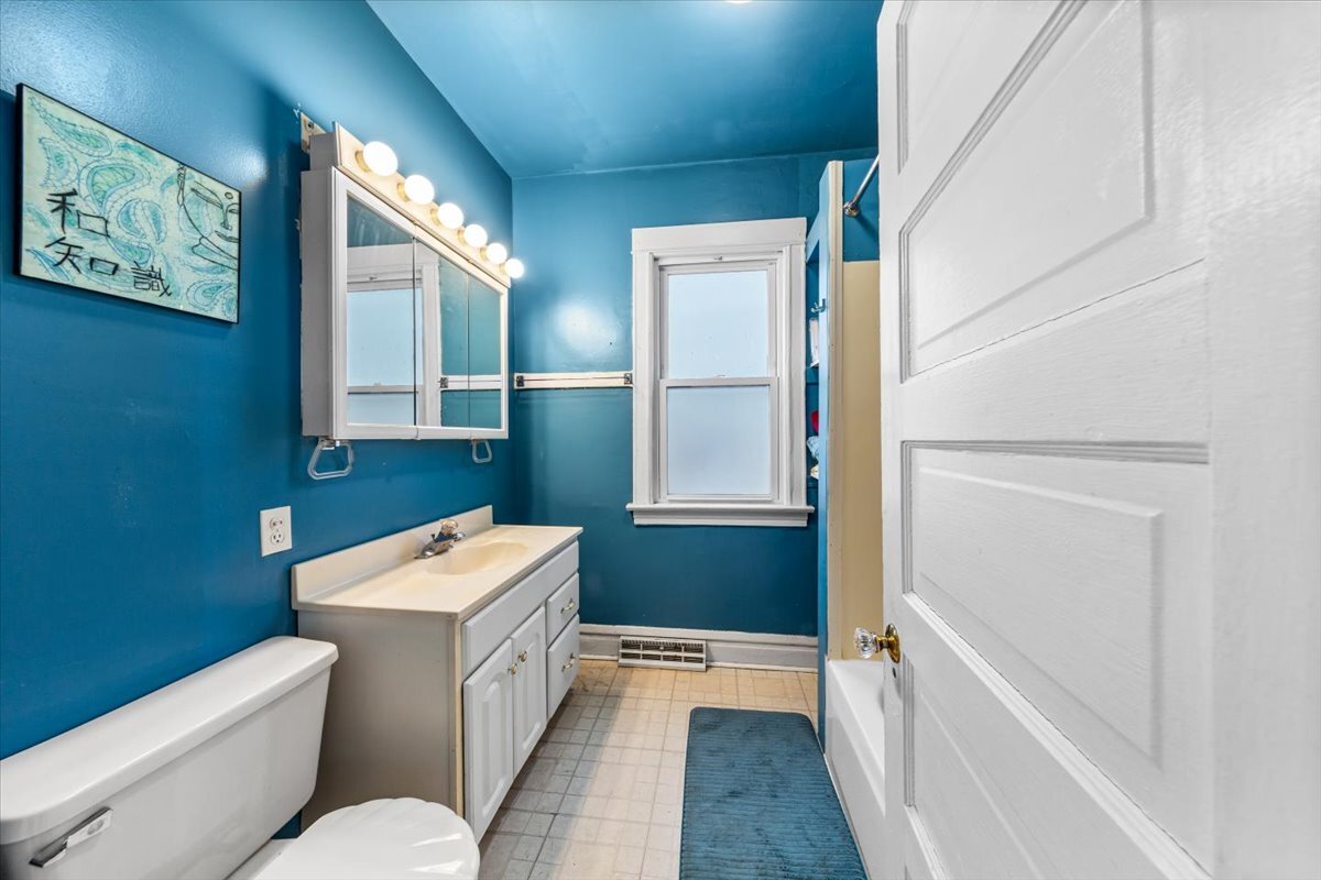 5021 W Irving Park Road