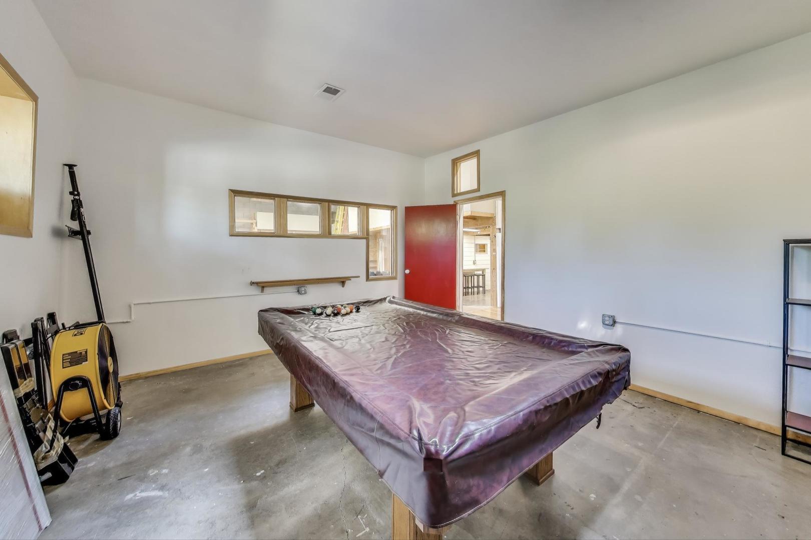 1776 W Winnemac Avenue Unit: 100