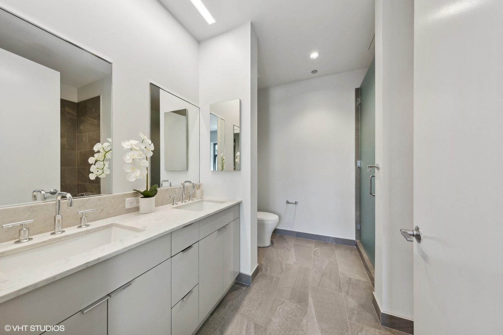 61 E Banks Street Unit: 307