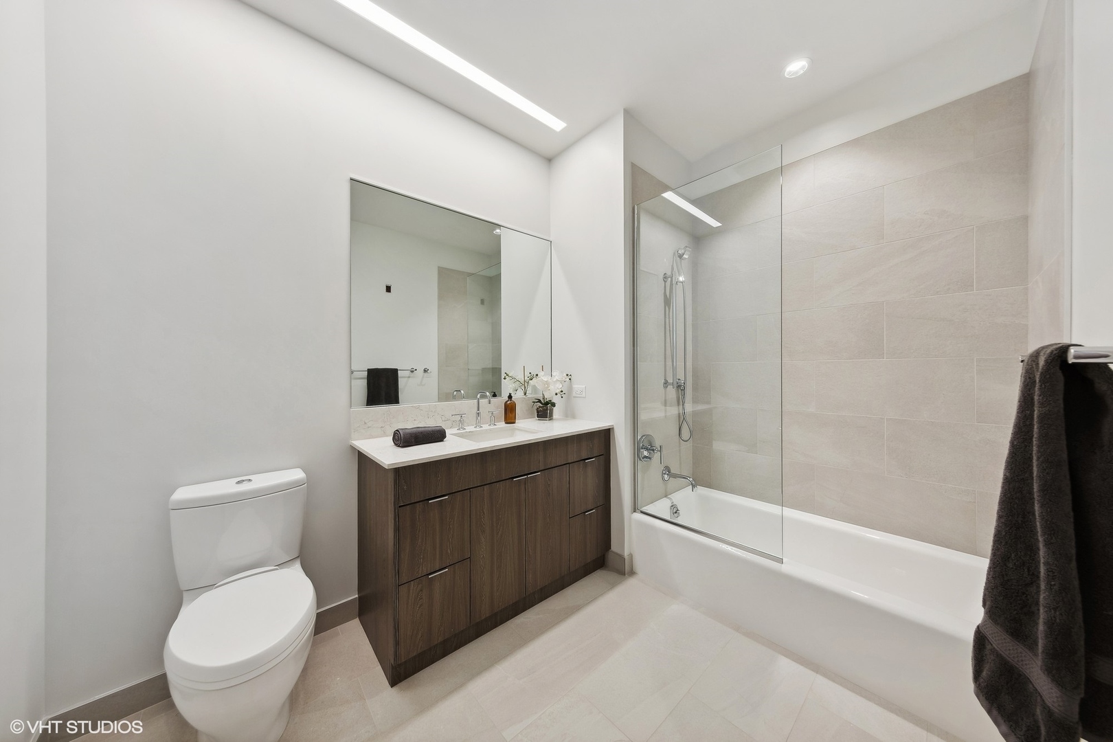 61 E Banks Street Unit: 307