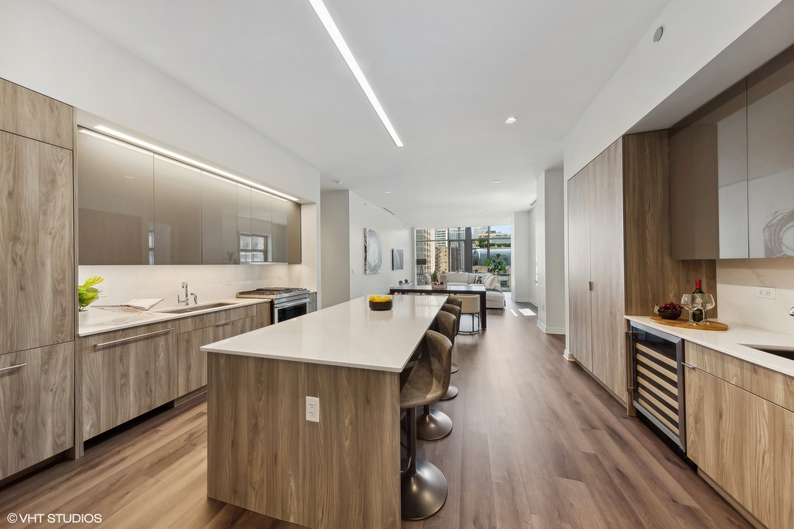 61 E Banks Street Unit: 307