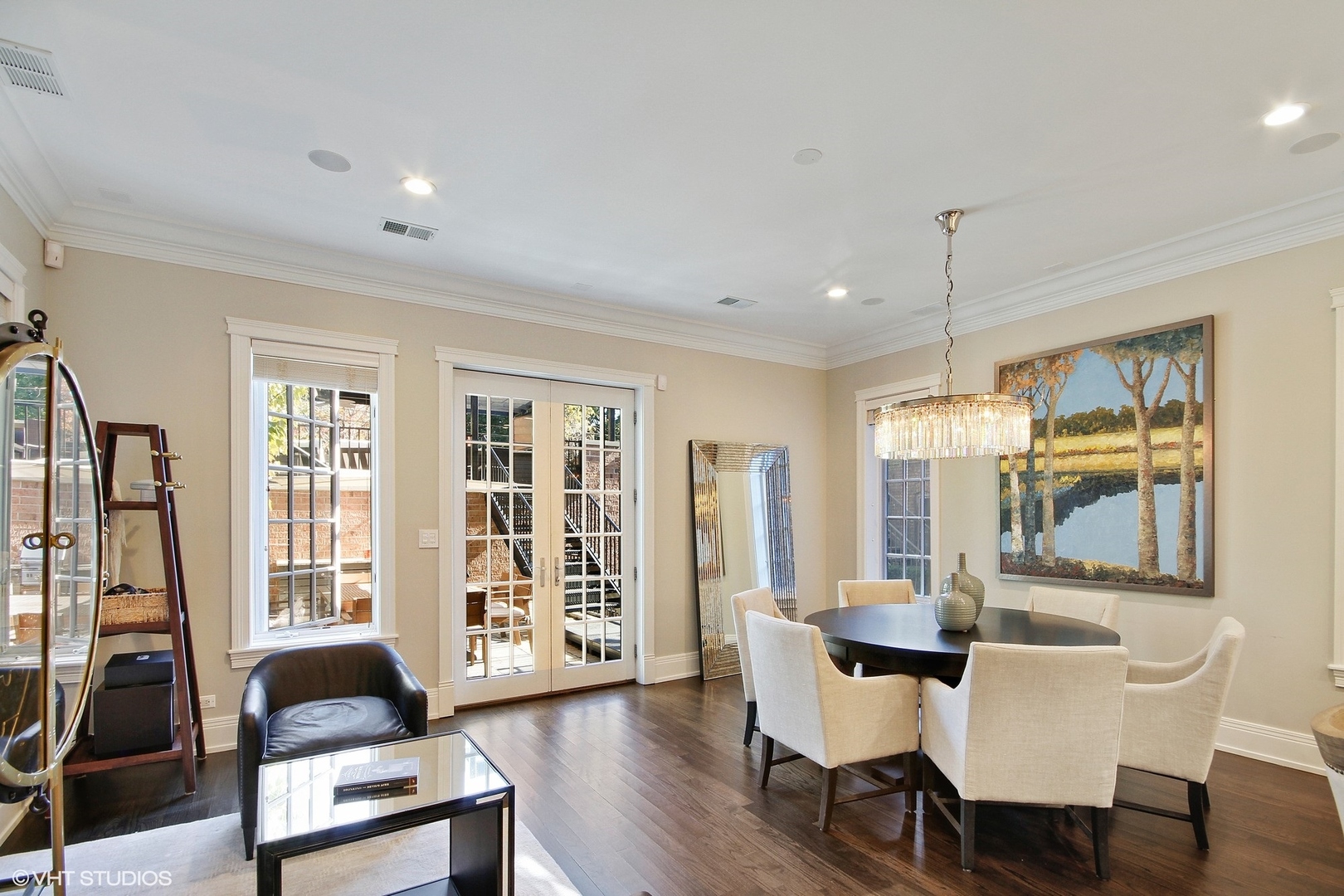 1729 N Marshfield Avenue