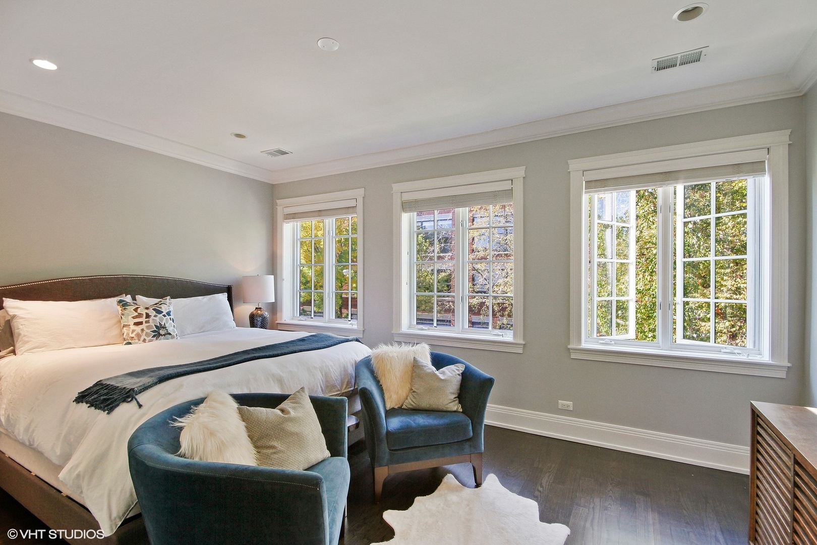 1729 N Marshfield Avenue