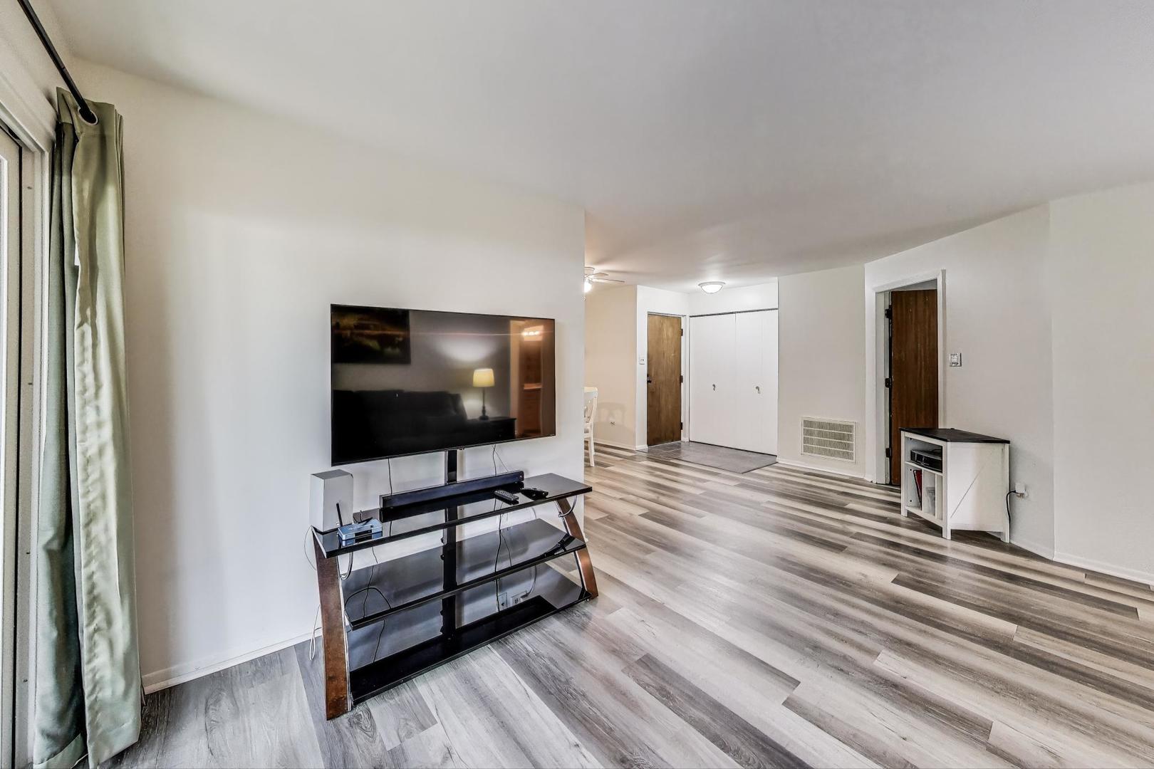 3412 Donovan Drive Unit: 1