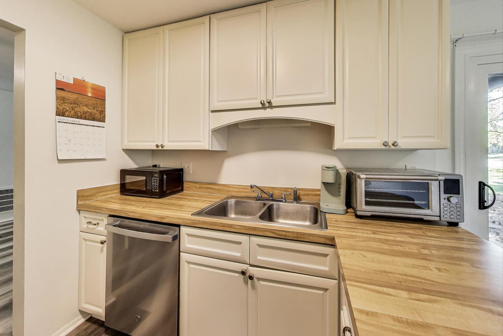 3412 Donovan Drive Unit: 1