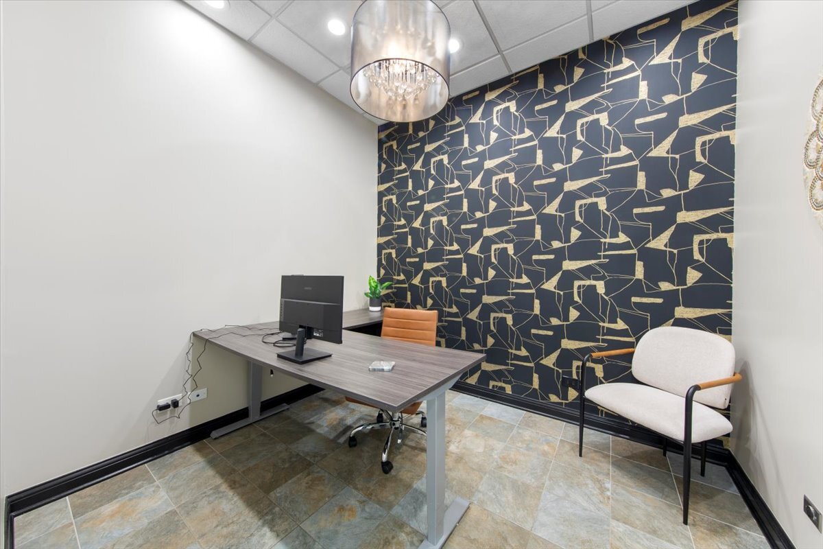 2037 S Indiana Avenue