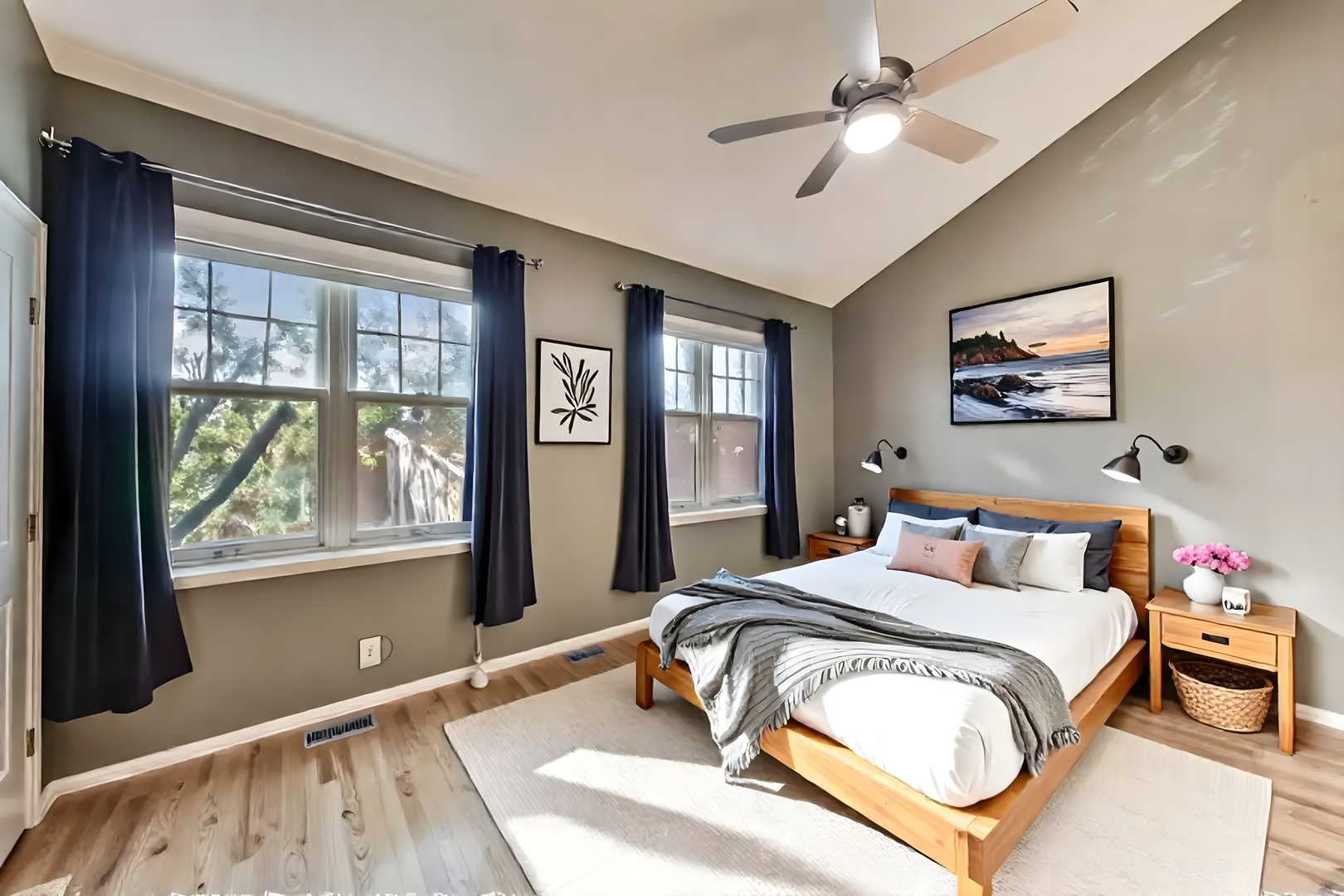 210 W Scott Street Unit: I