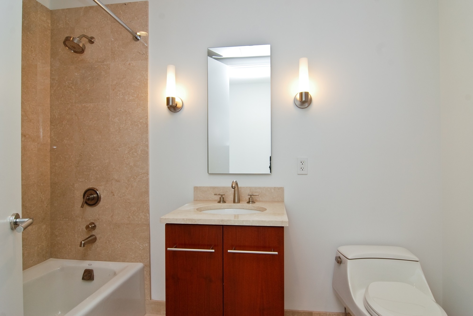 401 N WABASH Avenue Unit: 43H