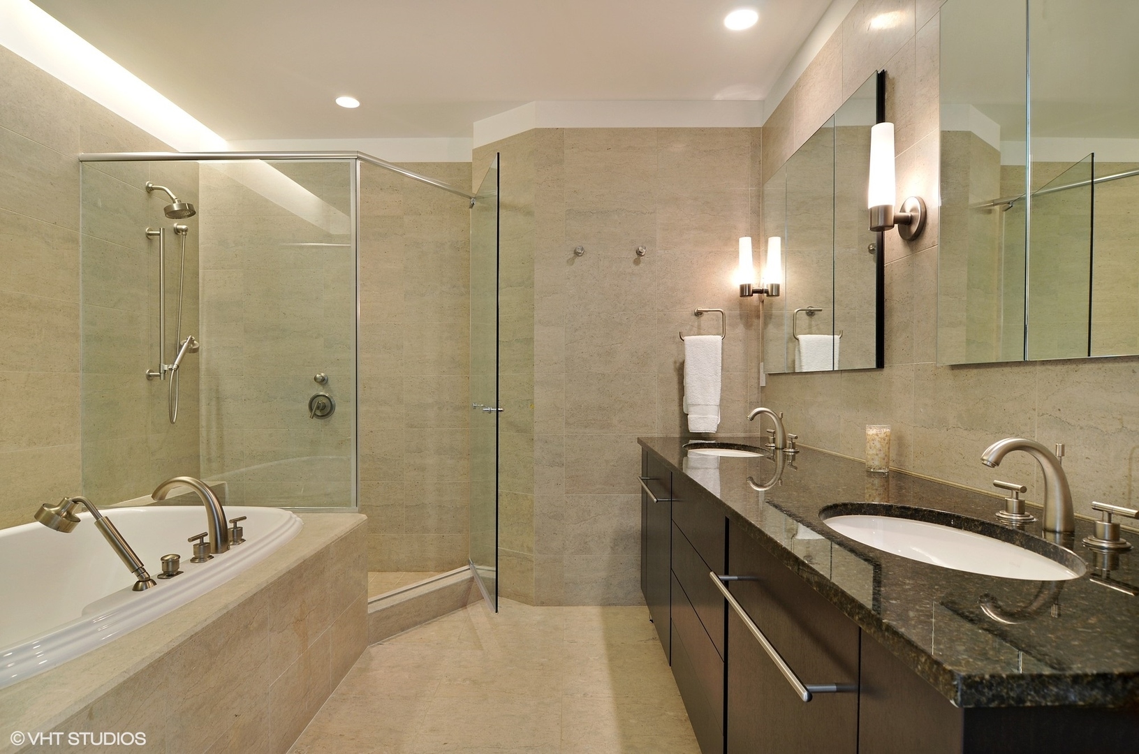 401 N WABASH Avenue Unit: 43H