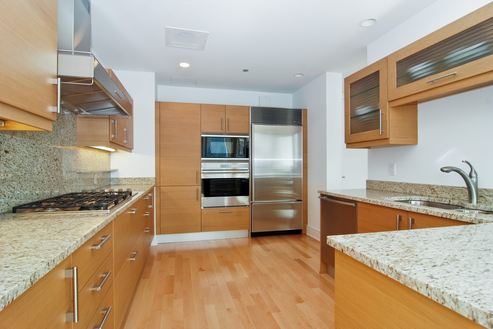 401 N WABASH Avenue Unit: 43H