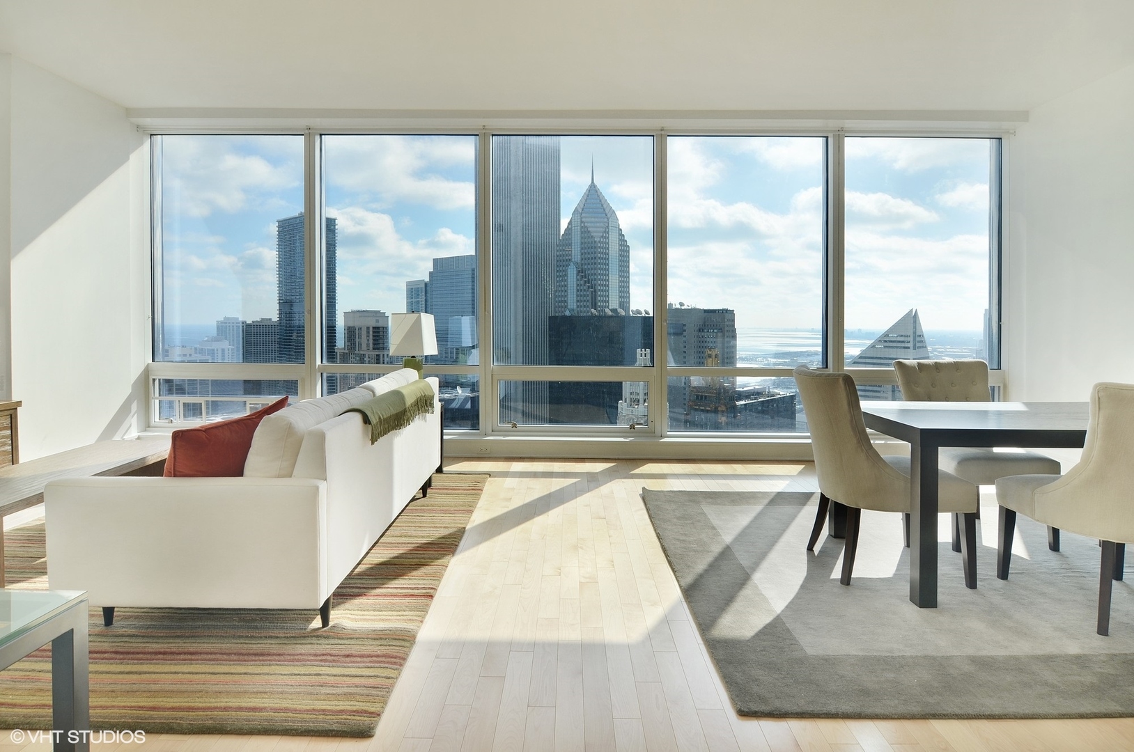 401 N WABASH Avenue Unit: 43H