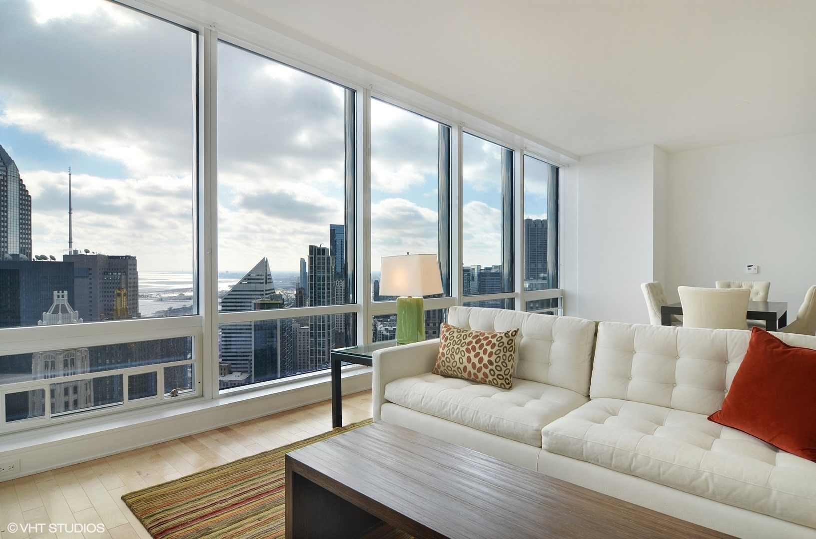 401 N WABASH Avenue Unit: 43H
