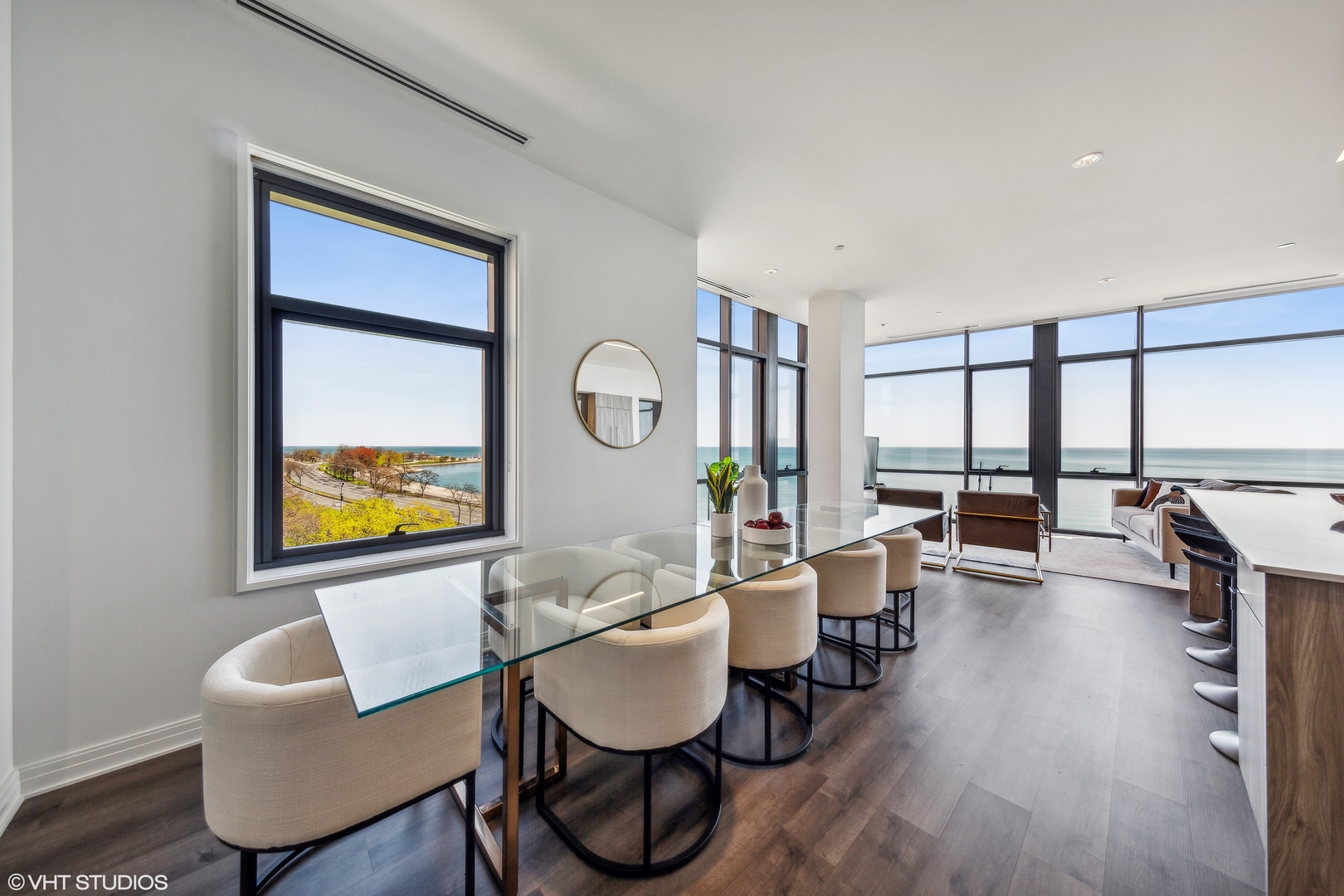 61 E Banks Street Unit: 504