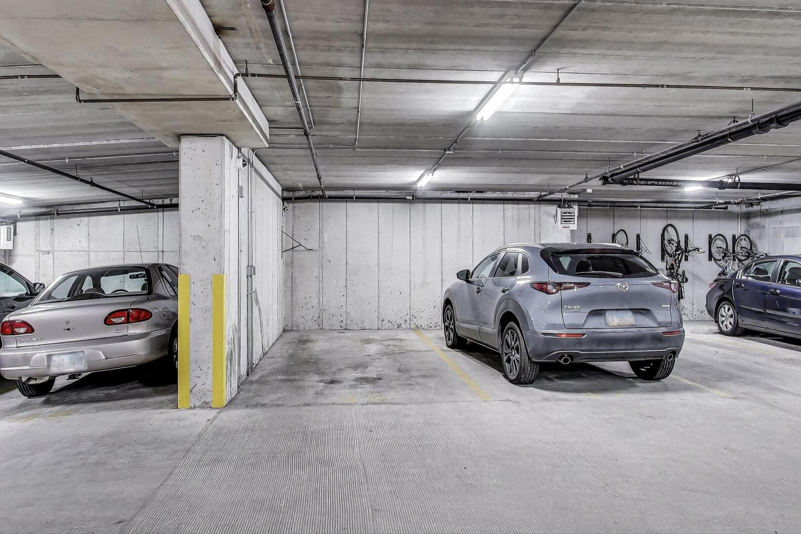 343 W OLD TOWN Court Unit: 604