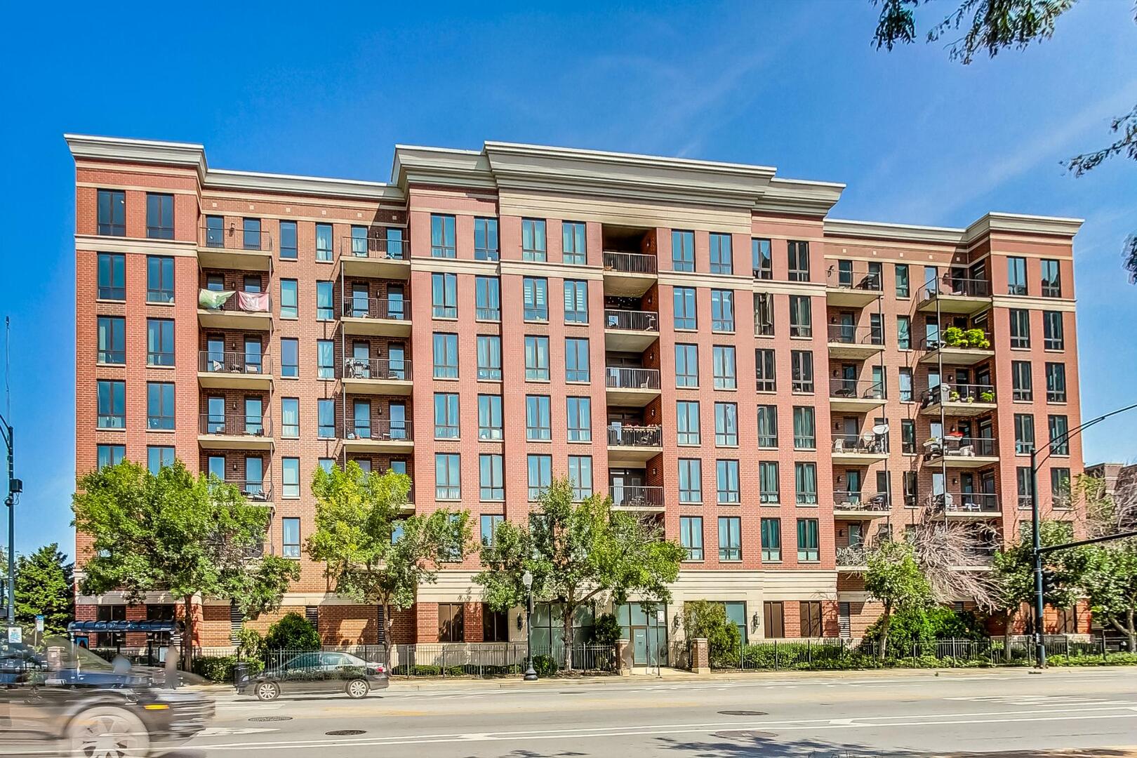 343 W OLD TOWN Court Unit: 604