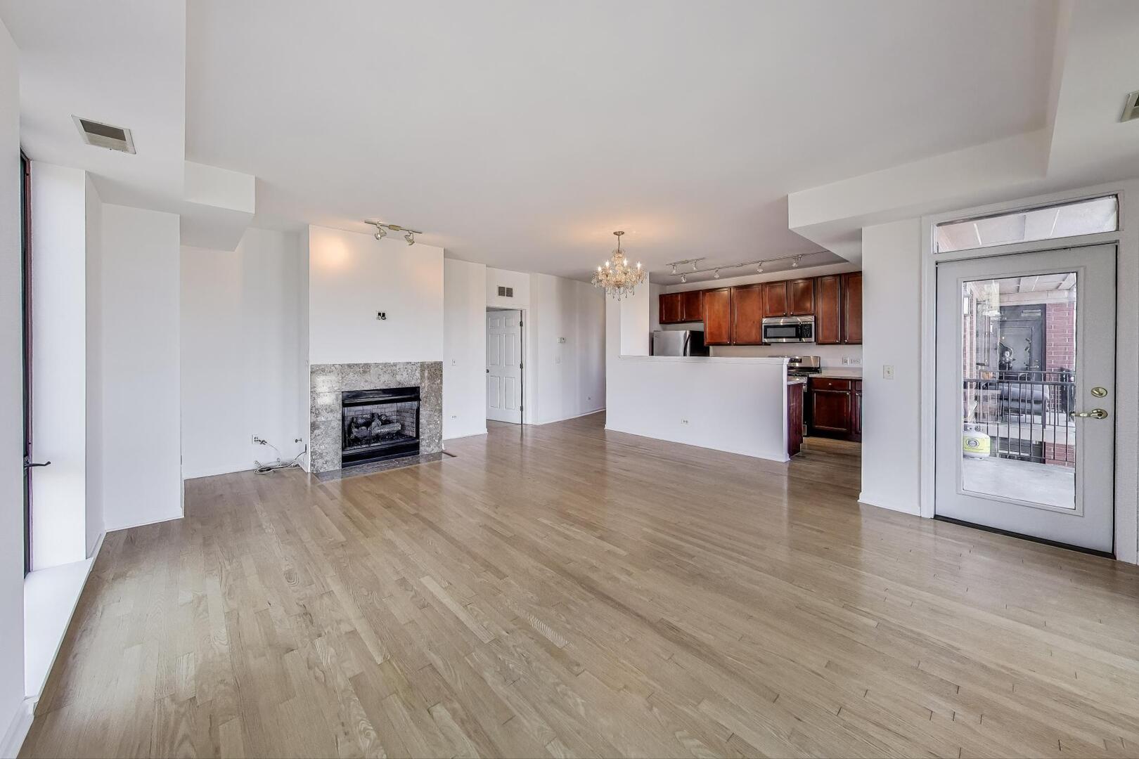 343 W OLD TOWN Court Unit: 604