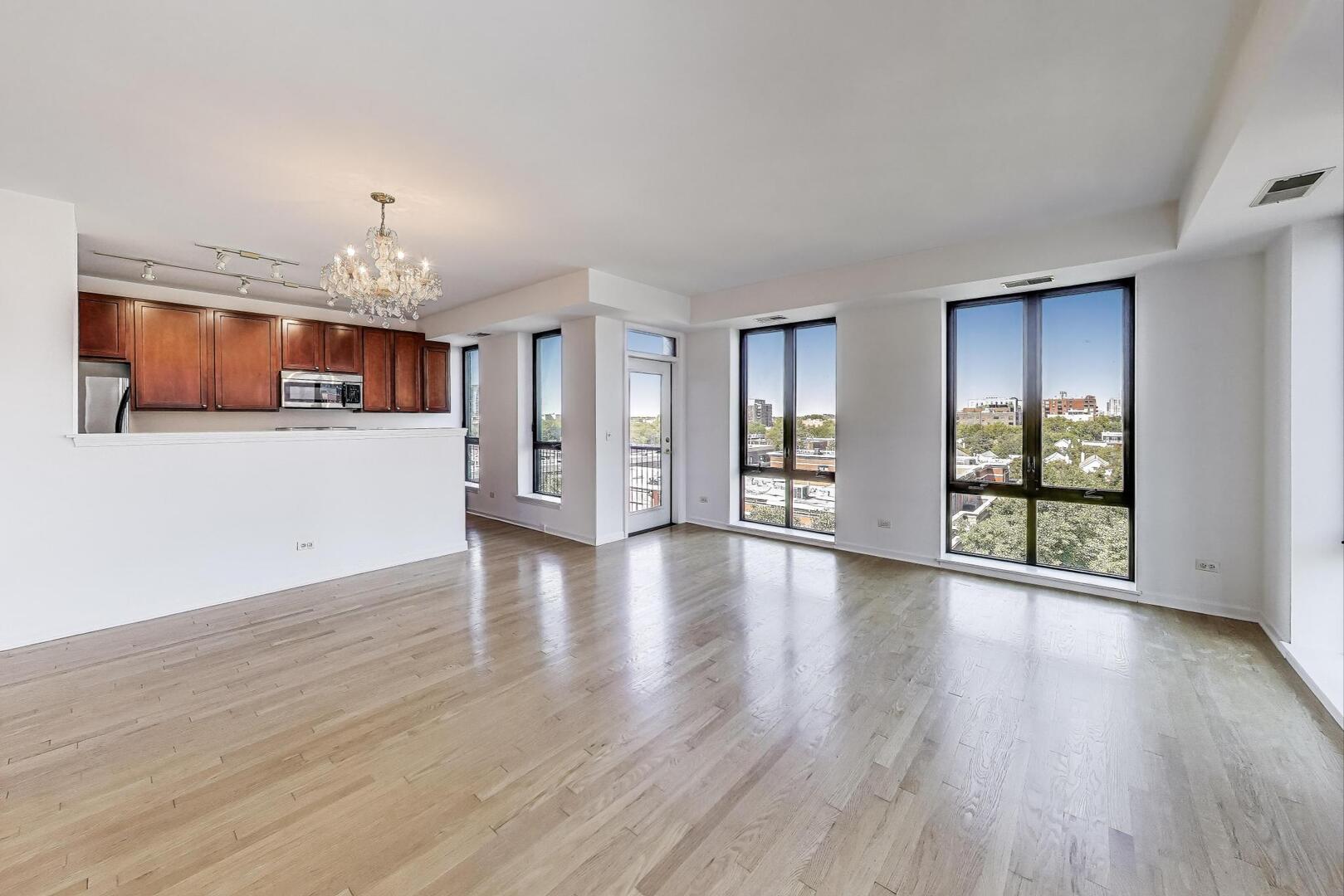 343 W OLD TOWN Court Unit: 604