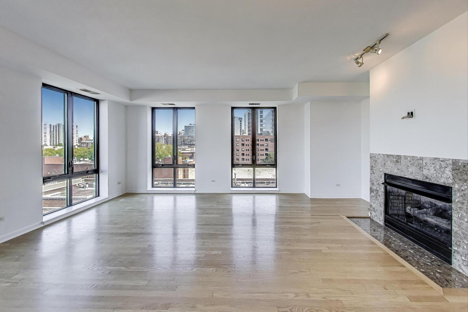 343 W OLD TOWN Court Unit: 604