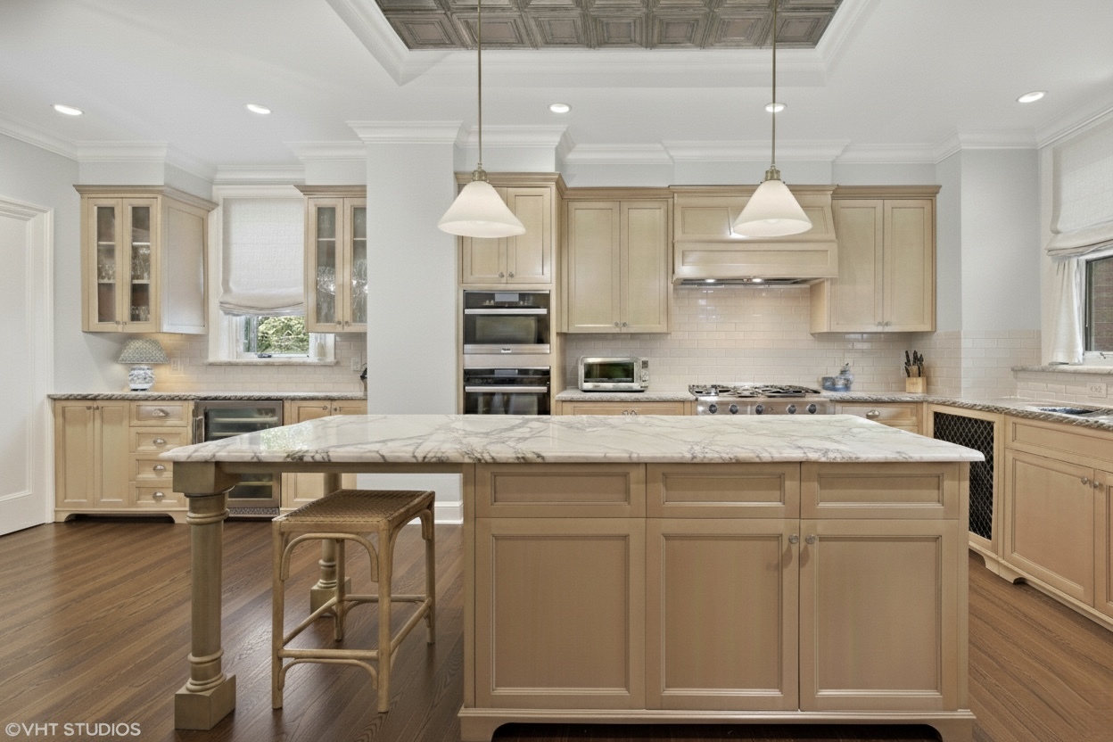 1325 N Astor Street Unit: 2