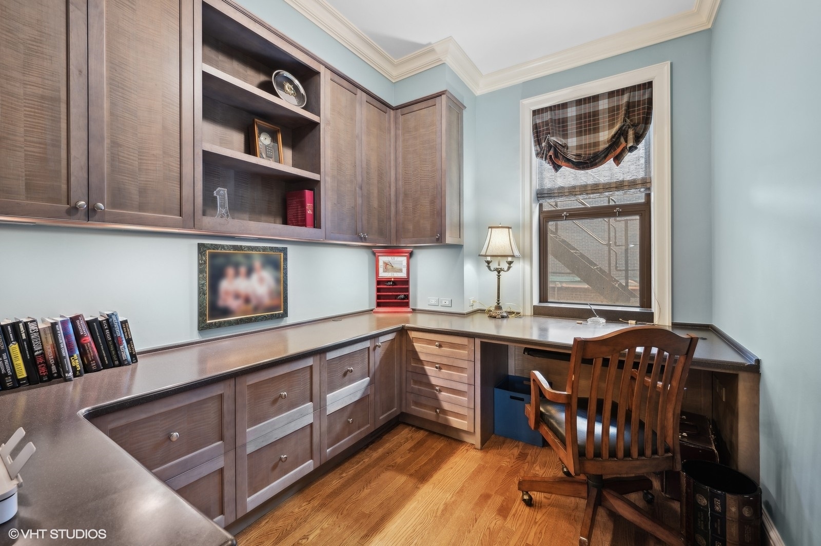 1325 N Astor Street Unit: 2