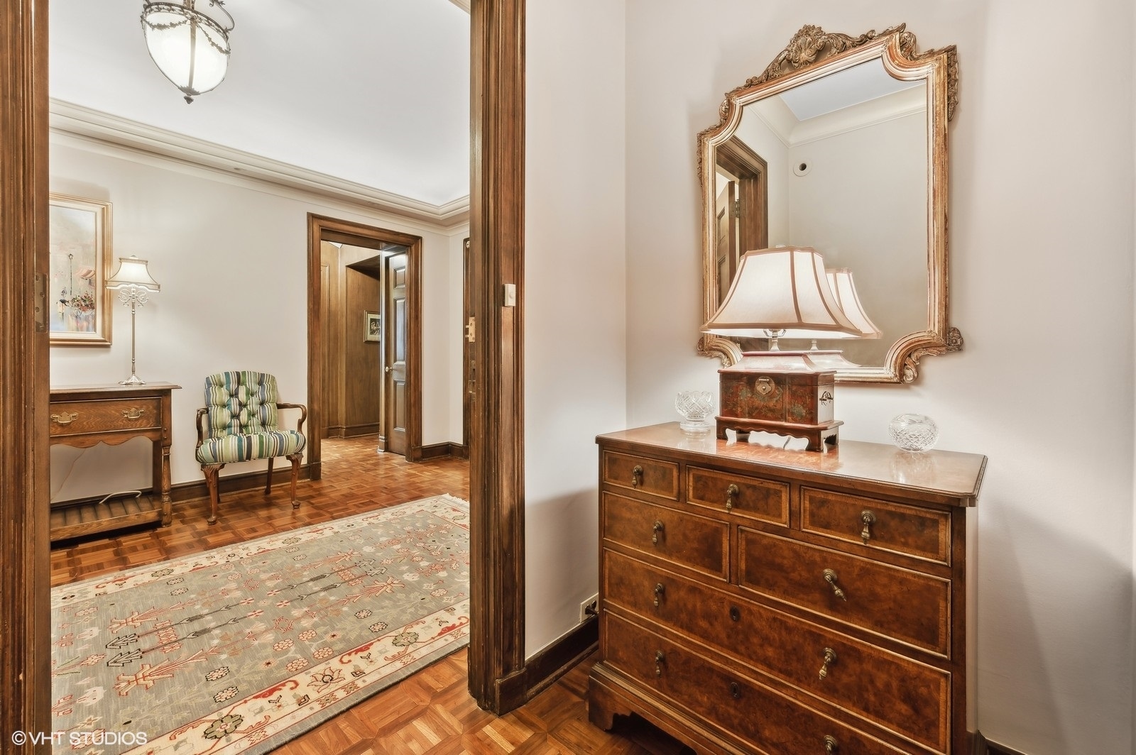 1325 N Astor Street Unit: 2