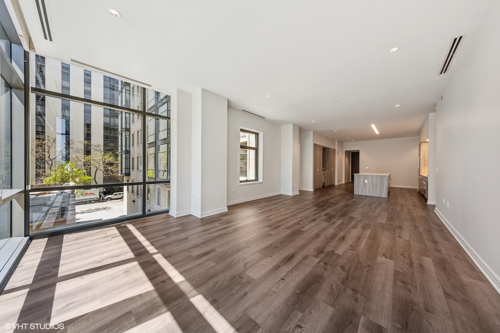 61 E Banks Street Unit: 407