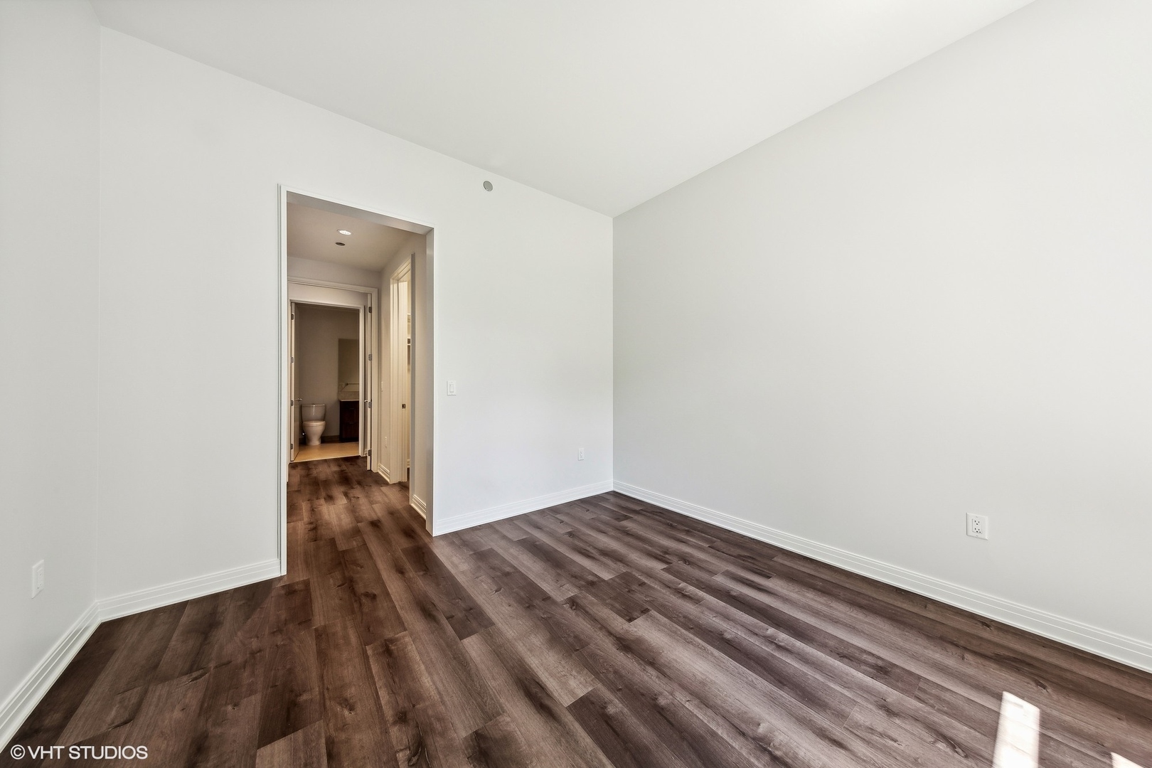 61 E Banks Street Unit: 407