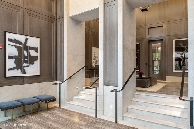 61 E Banks Street Unit: 407