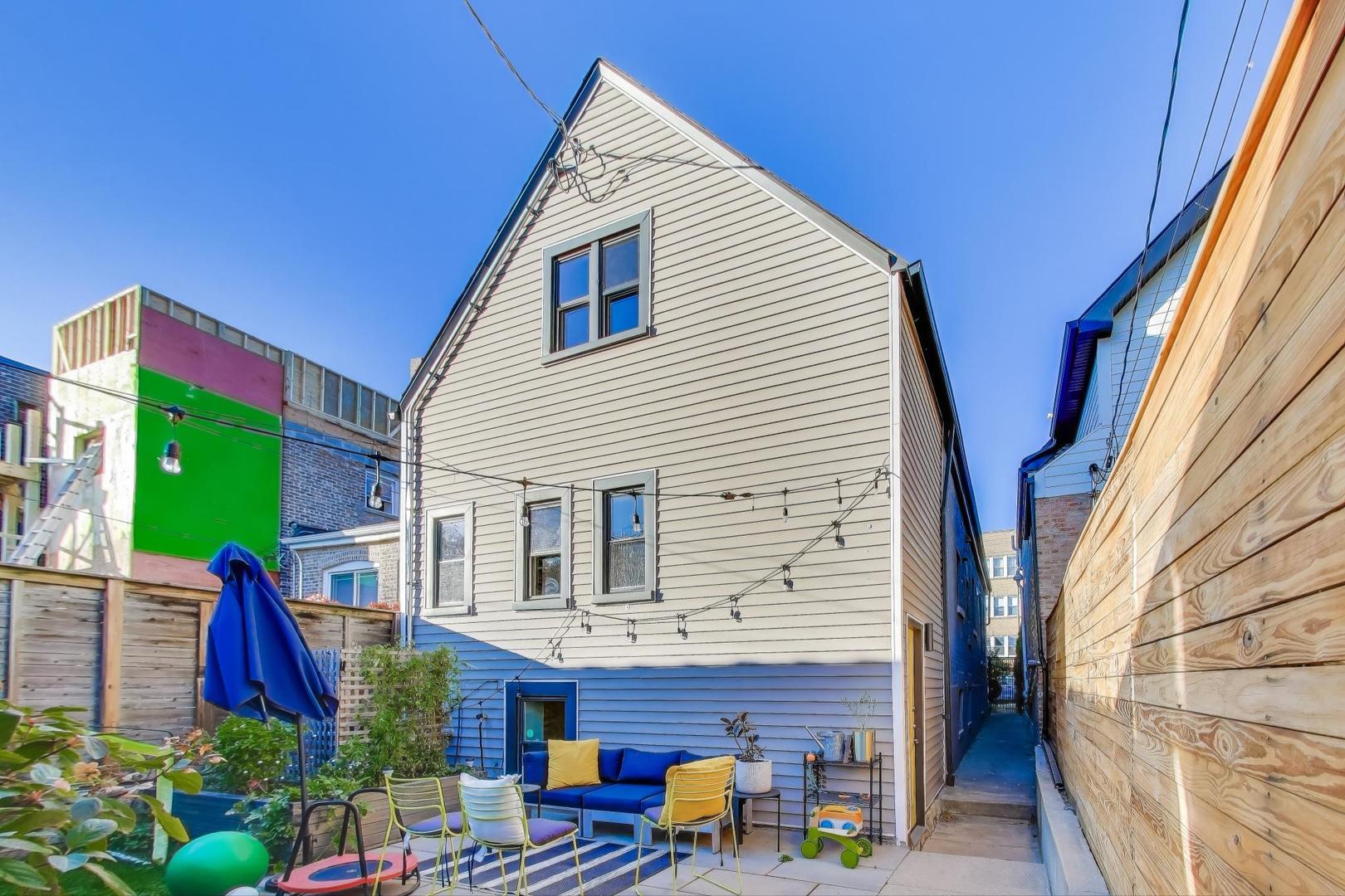 3043 W Diversey Avenue