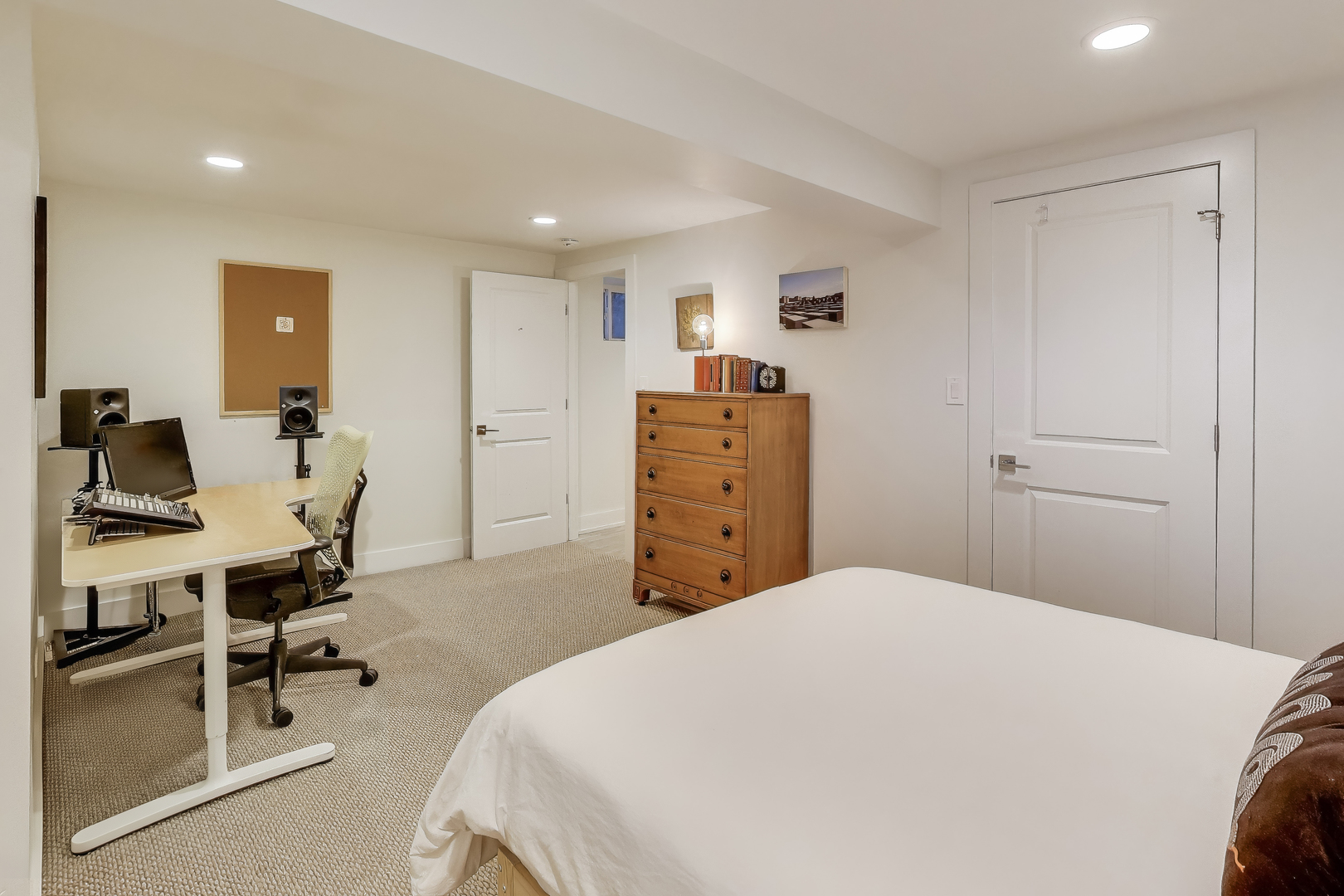 3043 W Diversey Avenue