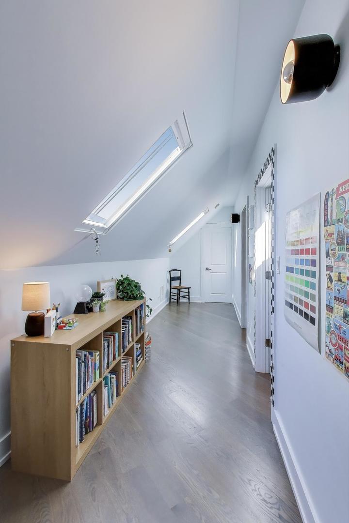 3043 W Diversey Avenue