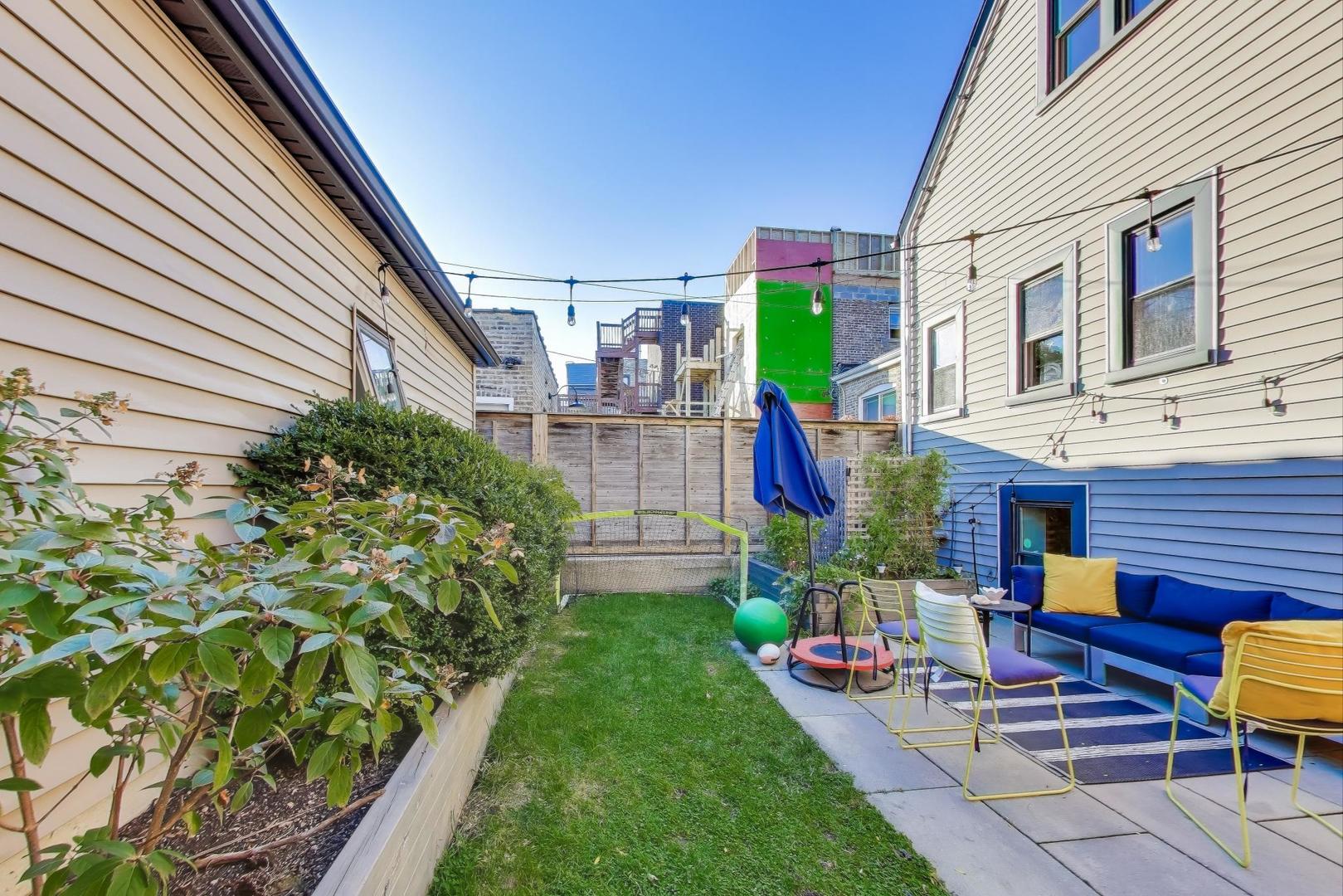 3043 W Diversey Avenue