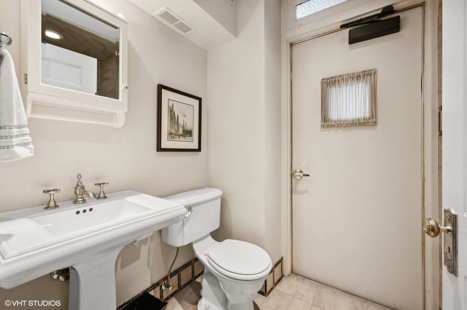 1325 N Astor Street Unit: 2