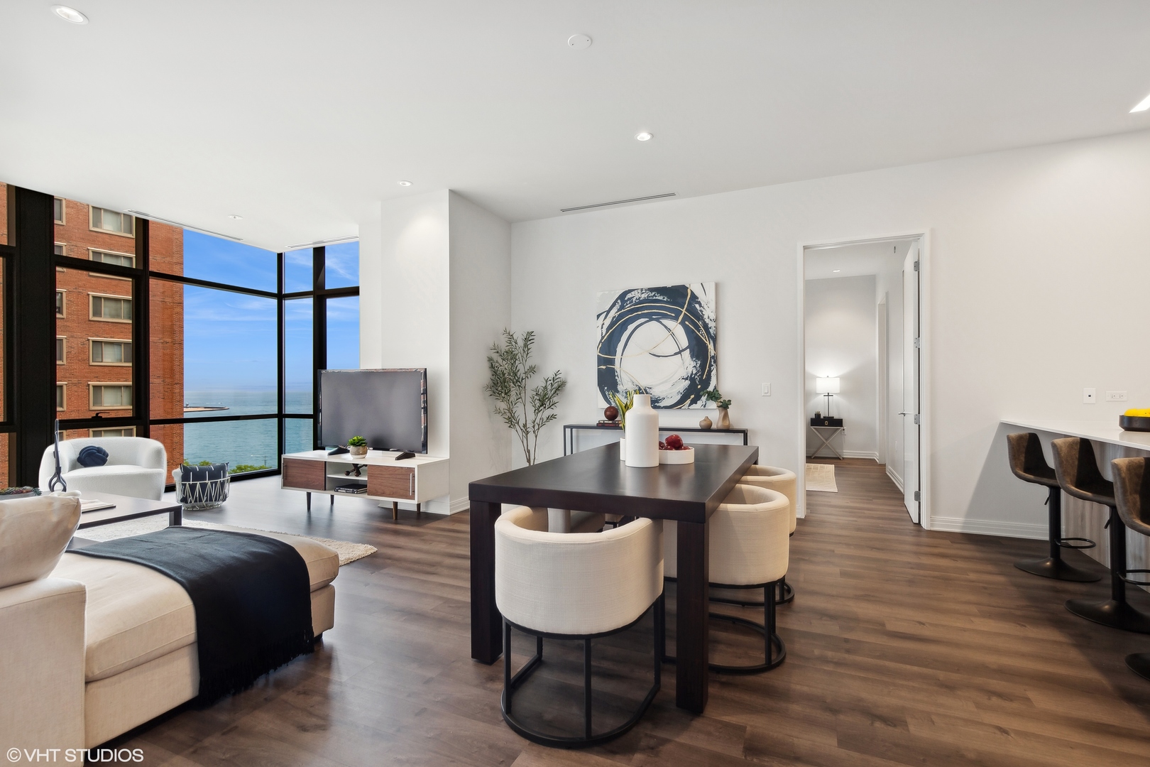 61 E Banks Street Unit: 802