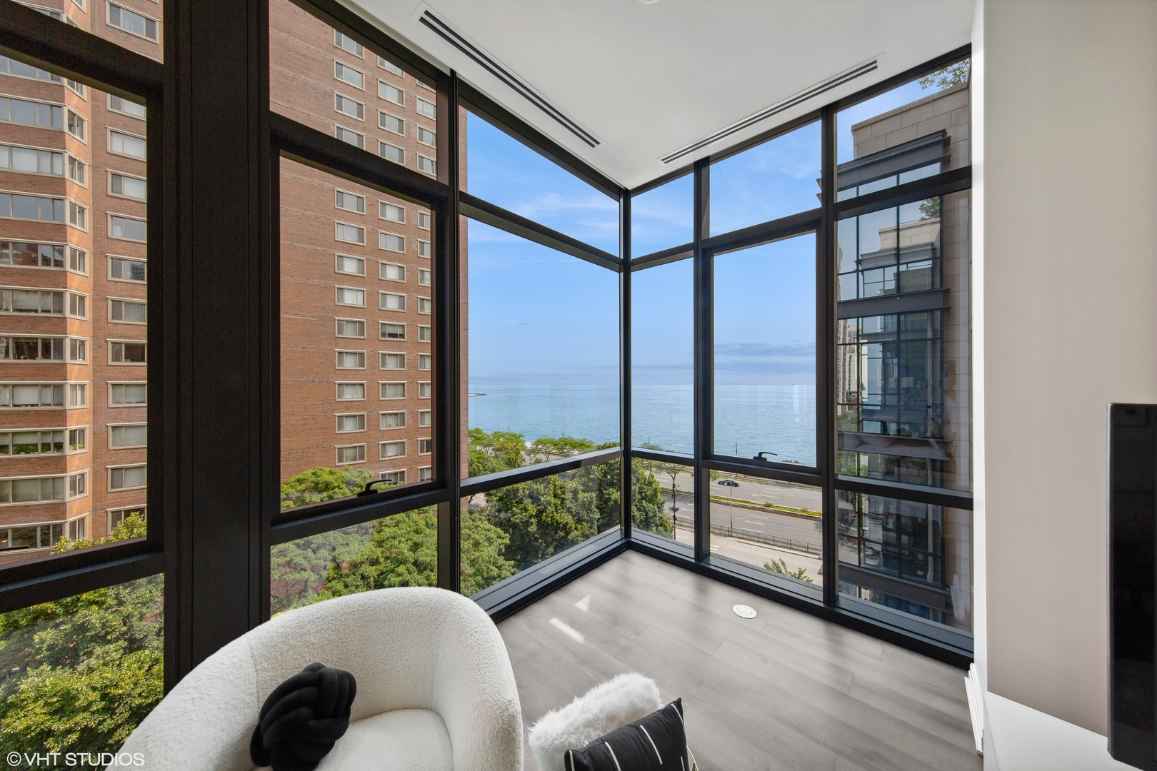 61 E Banks Street Unit: 802