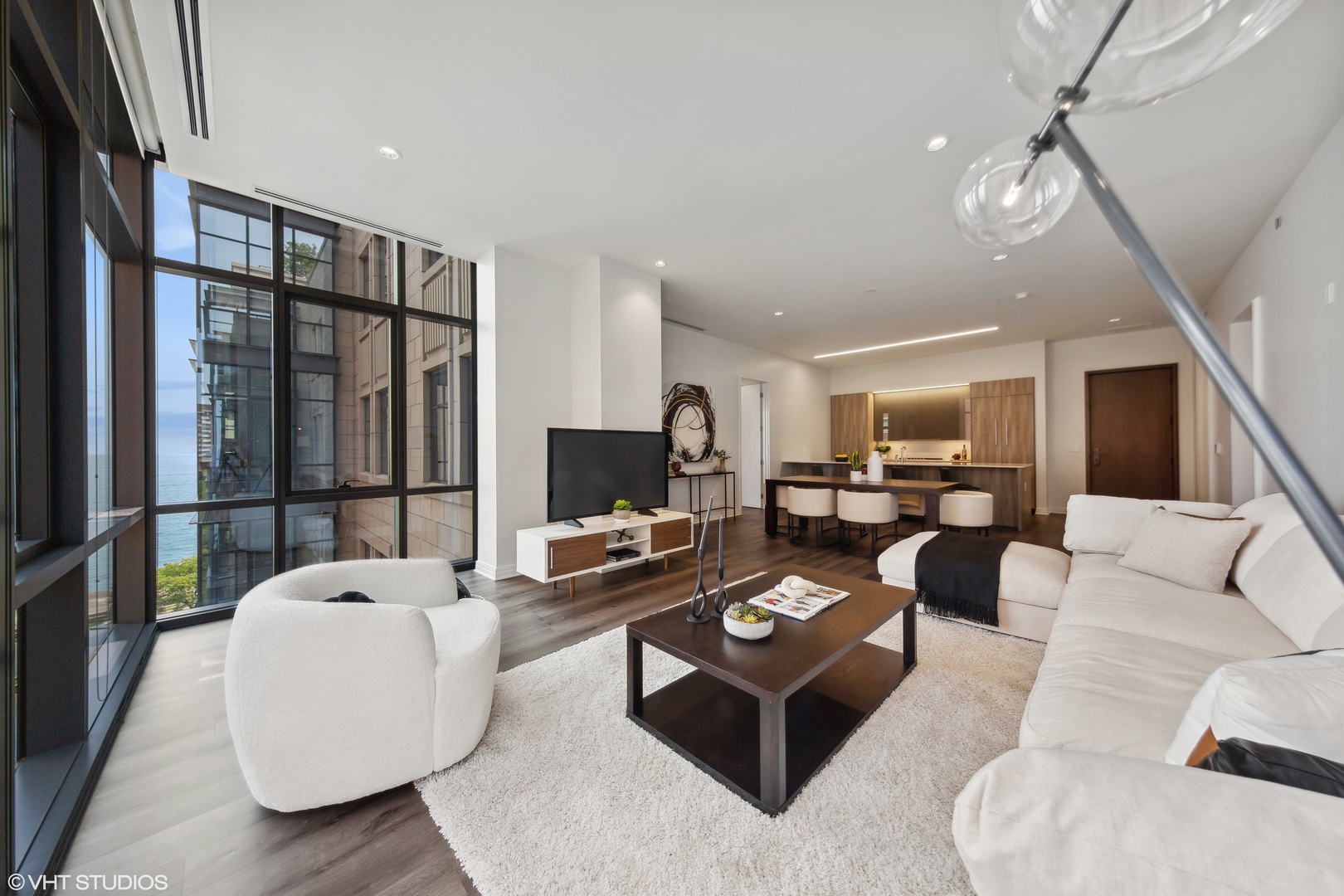 61 E Banks Street Unit: 802