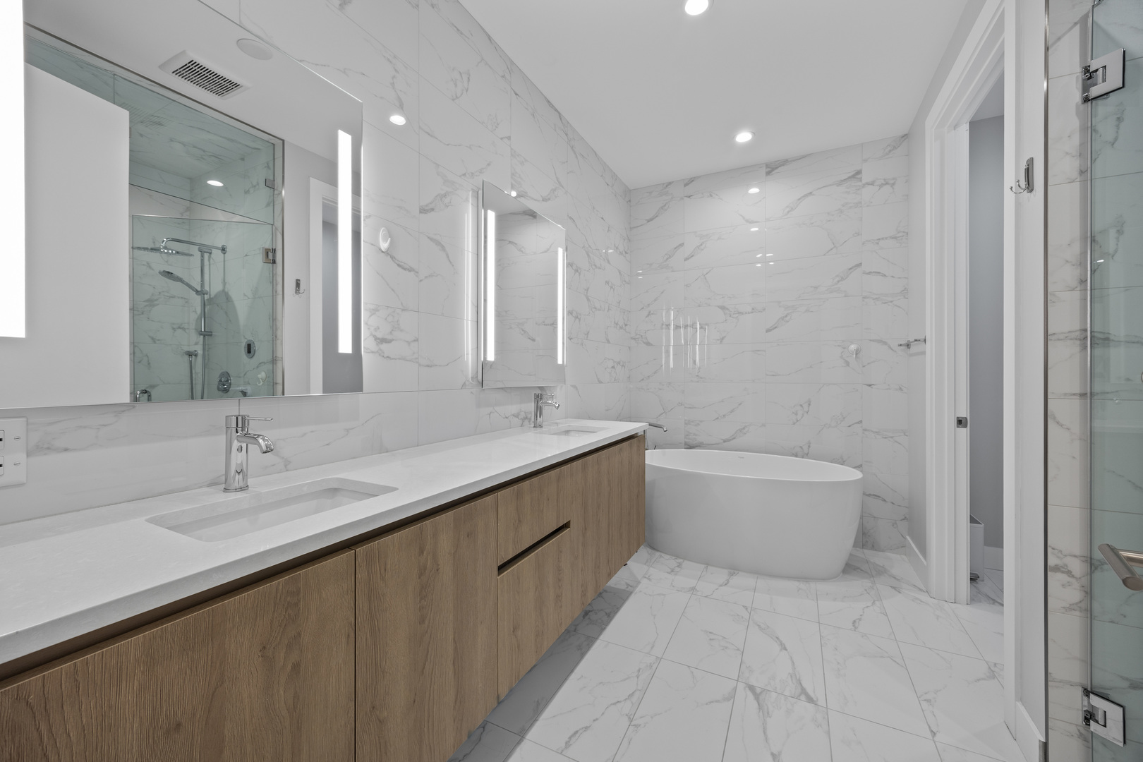 305 S Racine Avenue Unit: PH-D