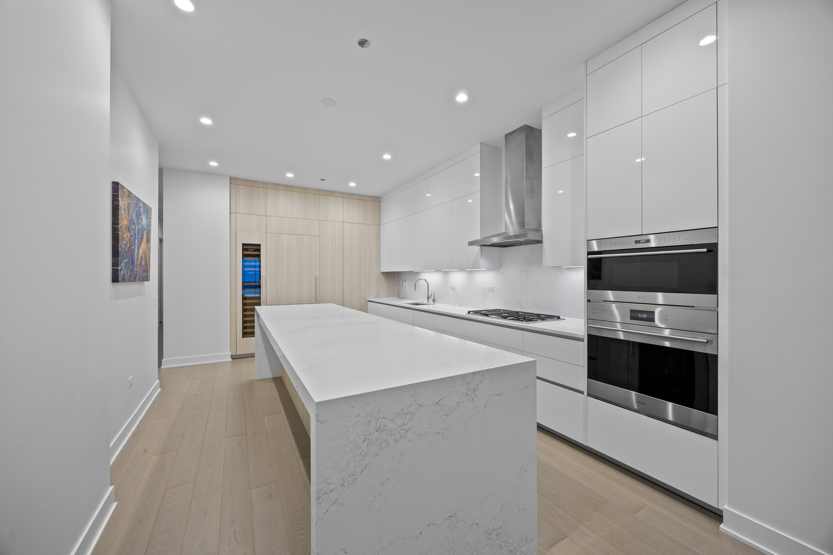 305 S Racine Avenue Unit: PH-D