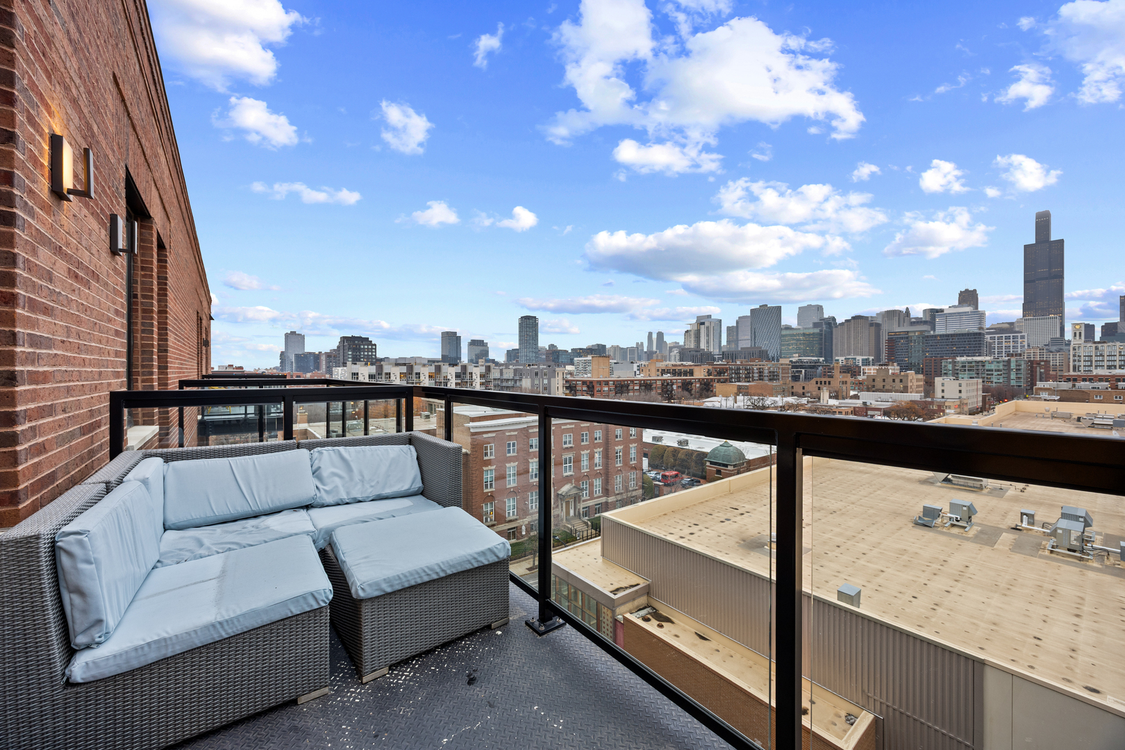 305 S Racine Avenue Unit: PH-D