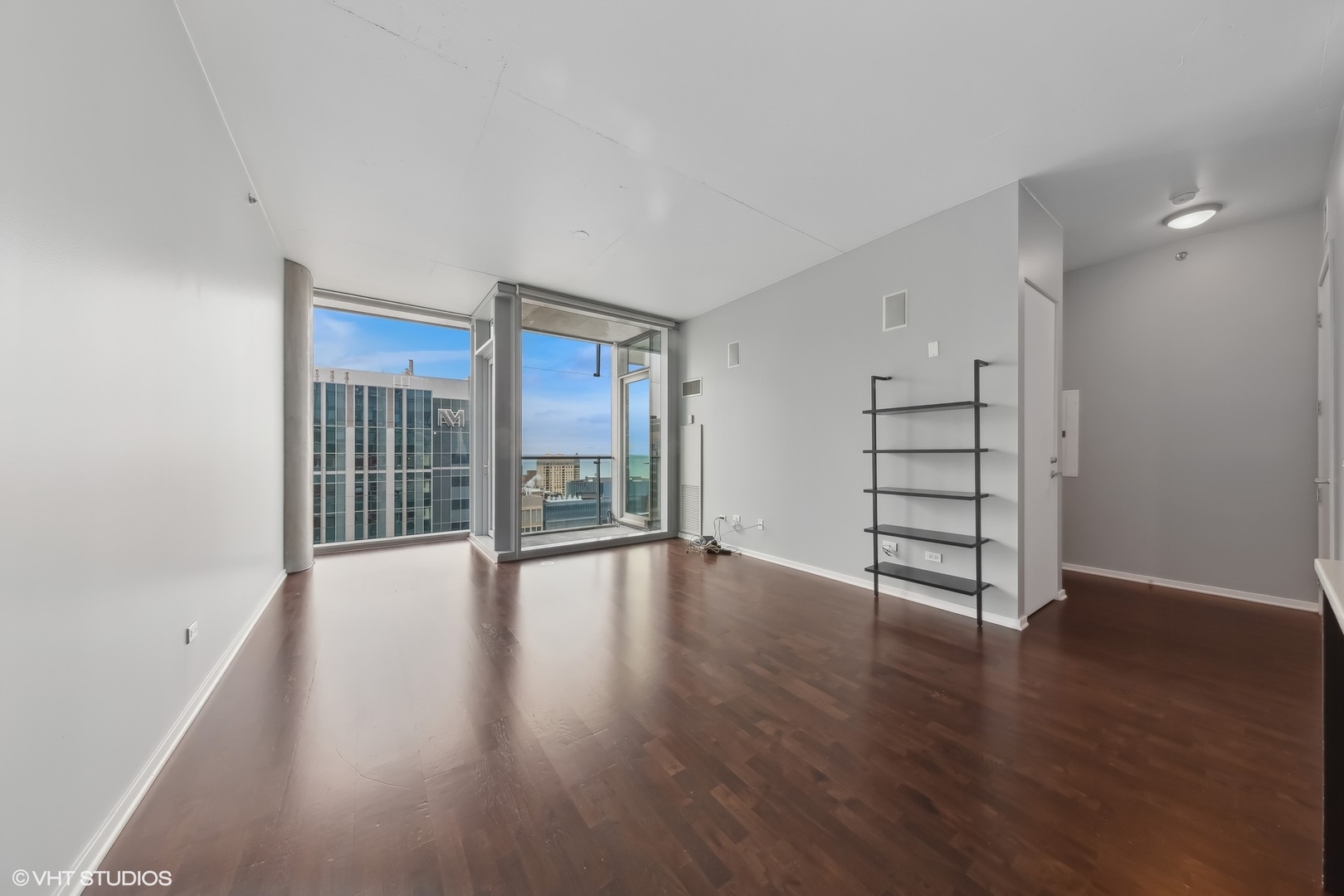 600 N Fairbanks Court Unit: 3303