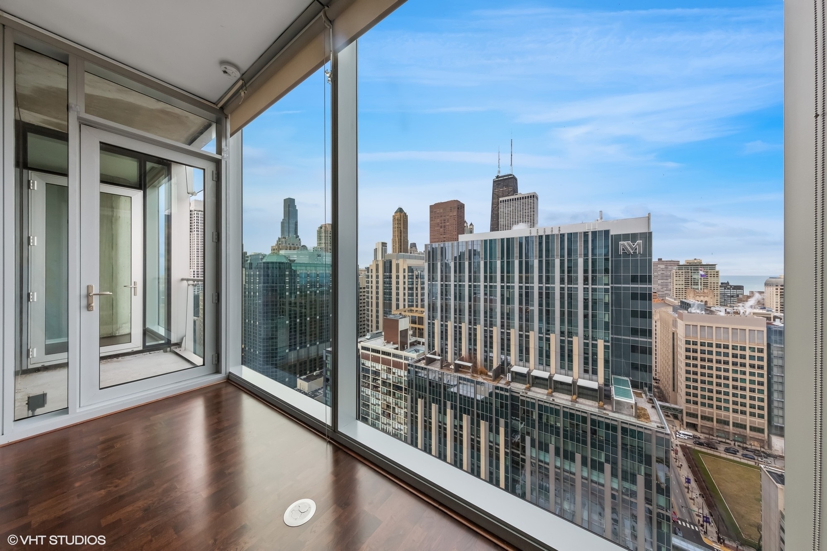 600 N Fairbanks Court Unit: 3303