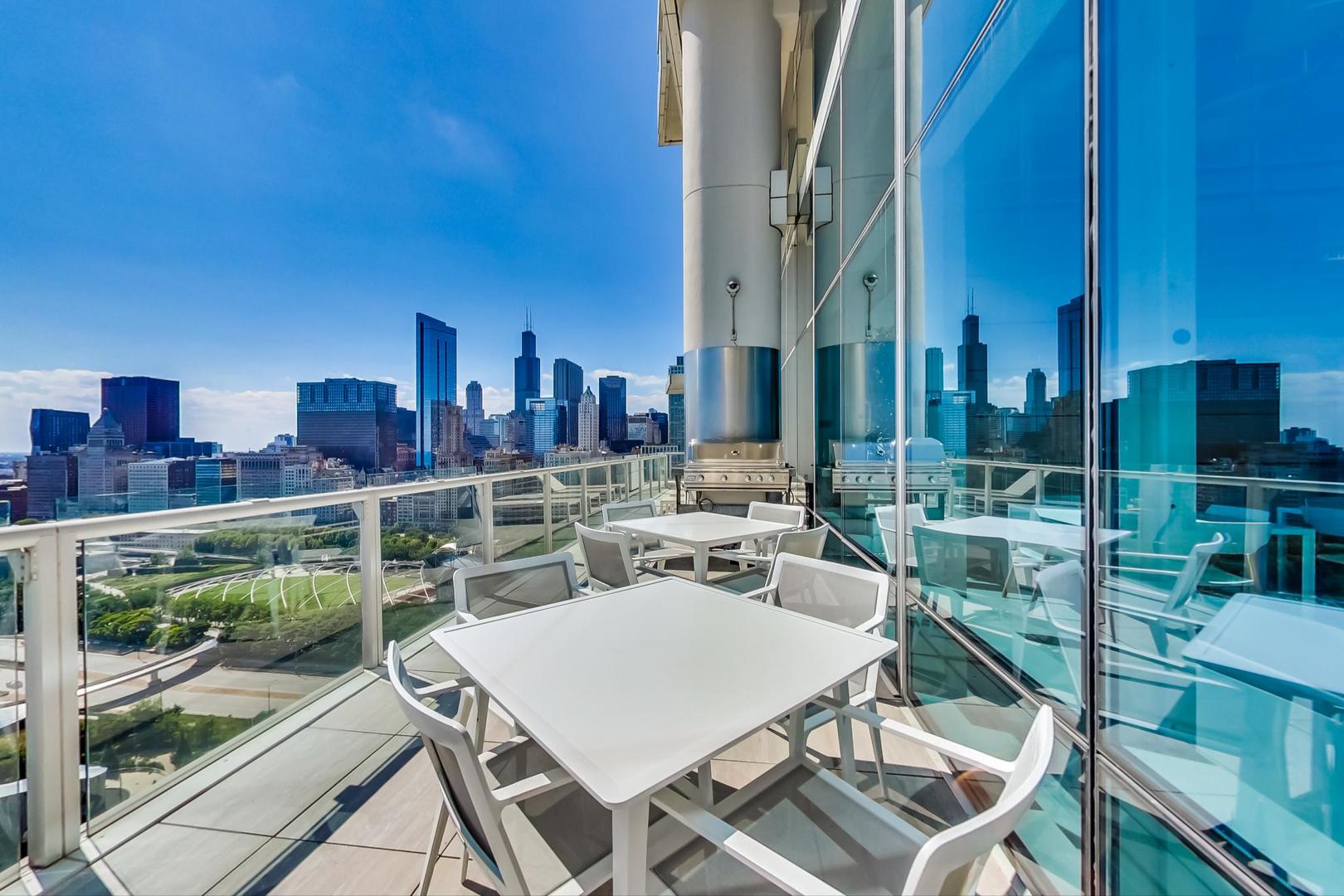 340 E Randolph Street Unit: 4901