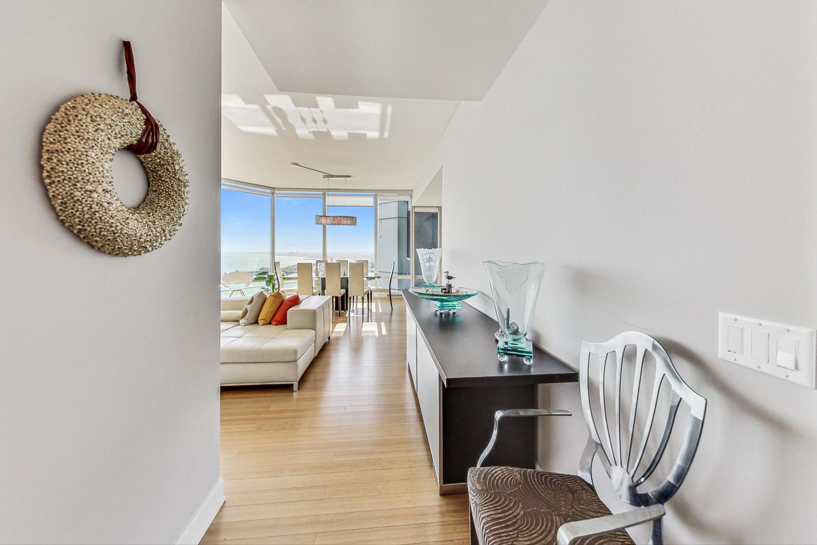 340 E Randolph Street Unit: 4901