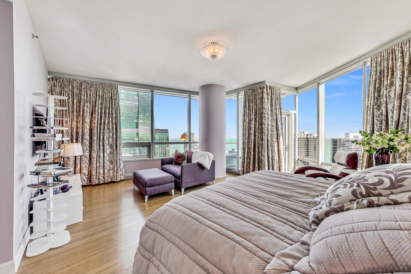 340 E Randolph Street Unit: 4901